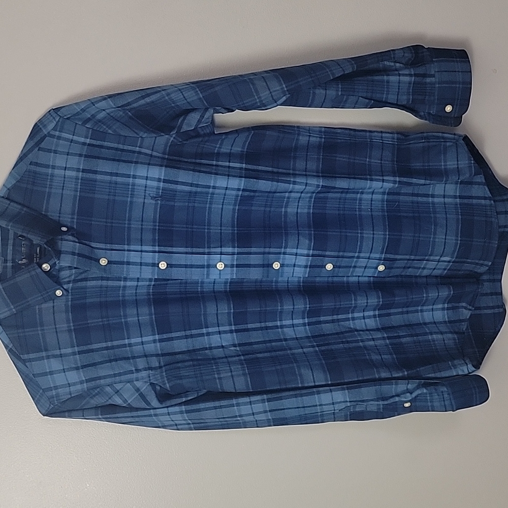 Long sleeve men's shirt